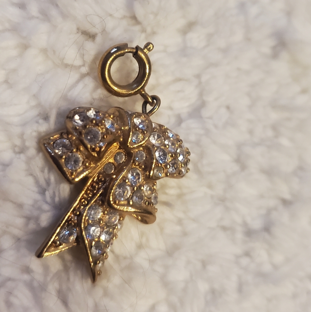 Elegant Bow with Crystals Charm